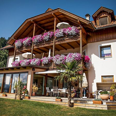 Ferienwohnungen Fischerhaus - Direkt Am See Millstatt Exteriör bild