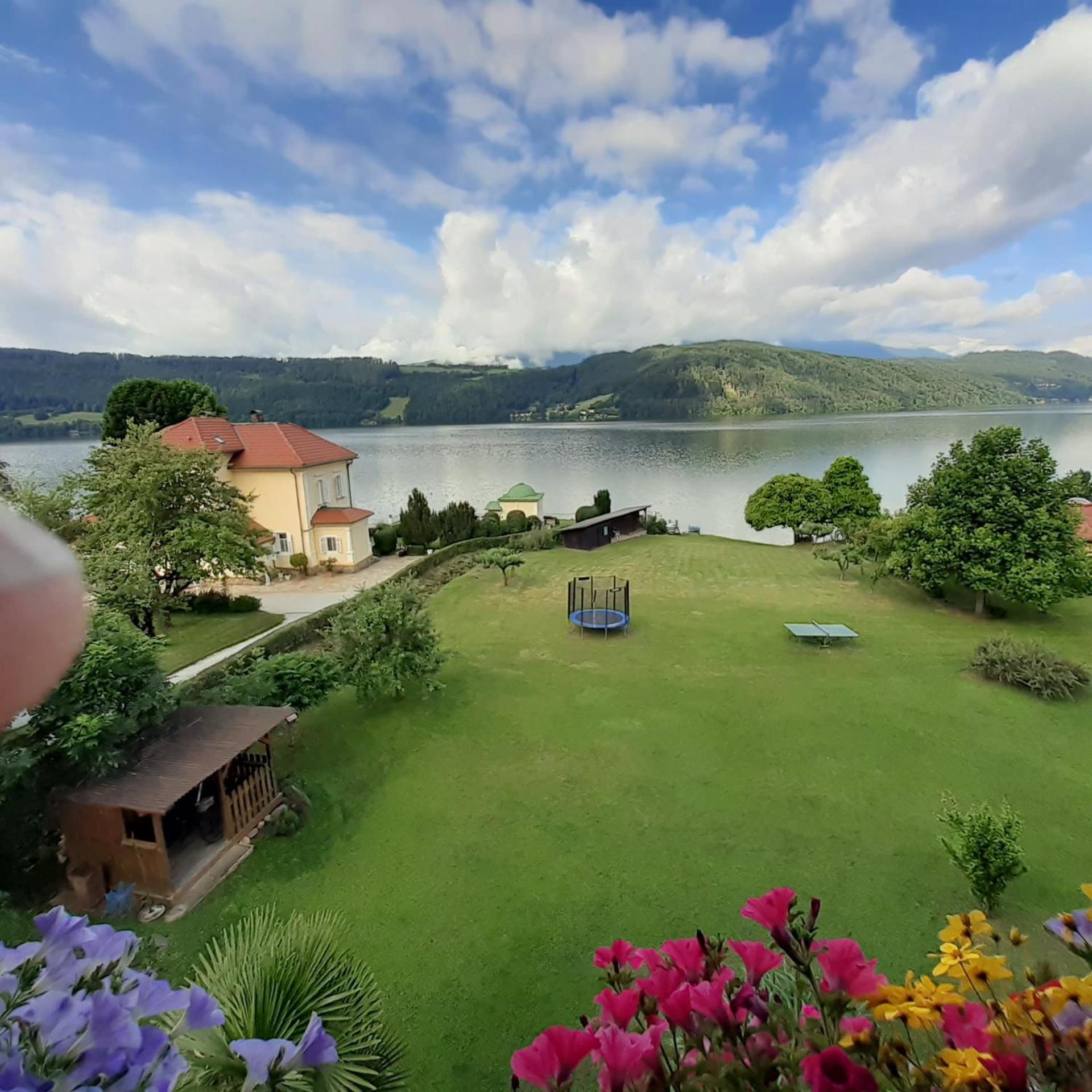 Ferienwohnungen Fischerhaus - Direkt Am See Millstatt Exteriör bild